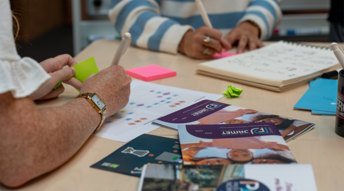 Brochure et plaquette - brochures plaquettes